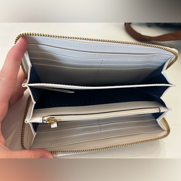 Kate Spade Large Cream/Dark Blue Zip Wallet - Picture 9 of 9